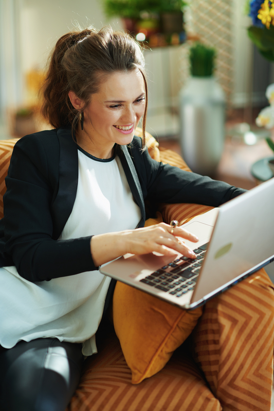 woman doing research on being a medical assistant